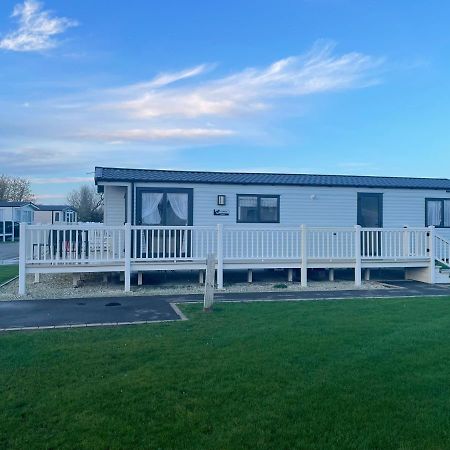 Golden Sands Retreat Hotel Mablethorpe Exterior foto